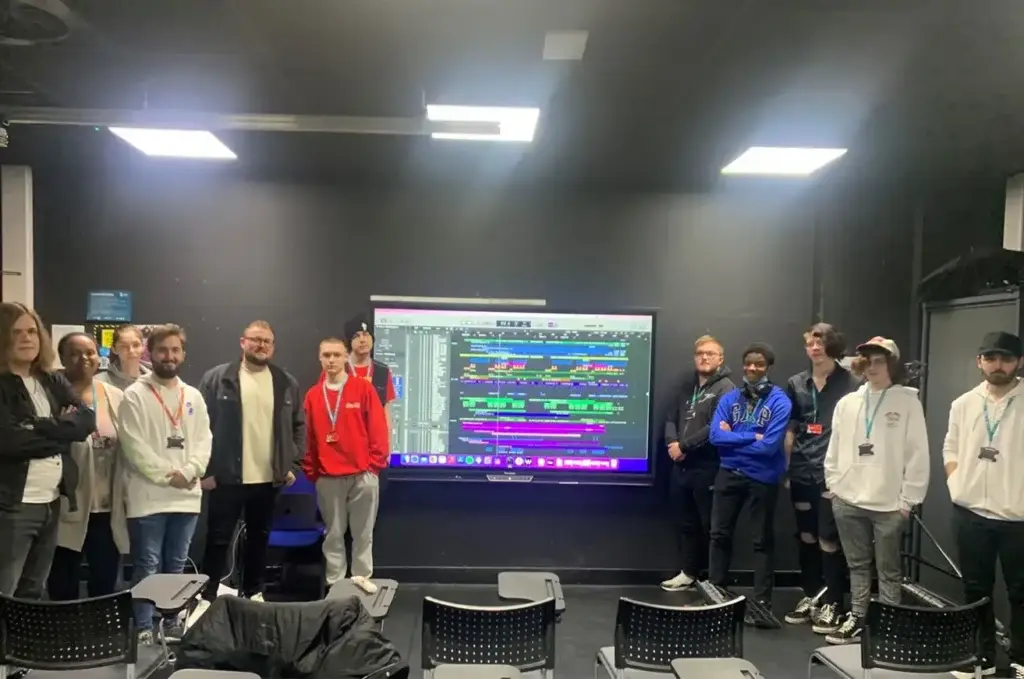 video editing students